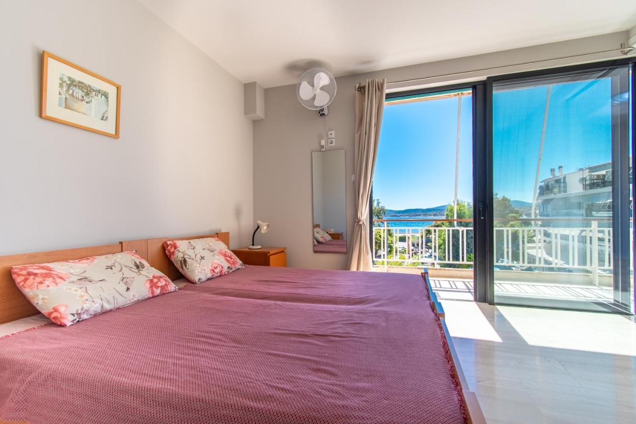 Lavish & Spacious Apt With Stunning Seaview, 10 Min Ath Airport Artémida Eksteriør bilde