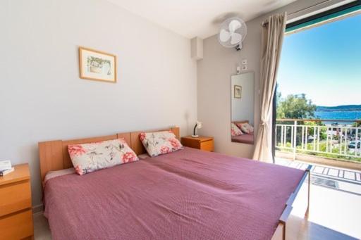 Lavish & Spacious Apt With Stunning Seaview, 10 Min Ath Airport Artémida Eksteriør bilde