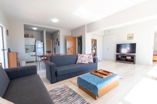 Lavish & Spacious Apt With Stunning Seaview, 10 Min Ath Airport Artémida Eksteriør bilde