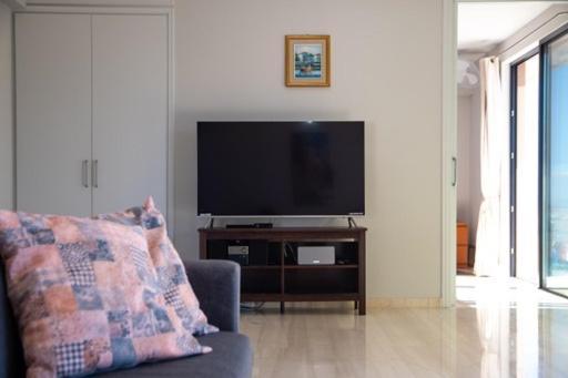Lavish & Spacious Apt With Stunning Seaview, 10 Min Ath Airport Artémida Eksteriør bilde