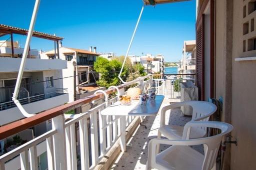 Lavish & Spacious Apt With Stunning Seaview, 10 Min Ath Airport Artémida Eksteriør bilde